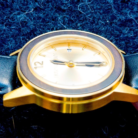 Original Grain Sixty40 Dark Ebony with Gold Finish (OG-64-004-L-BL) Quartz Watch - Picture 4 of 7